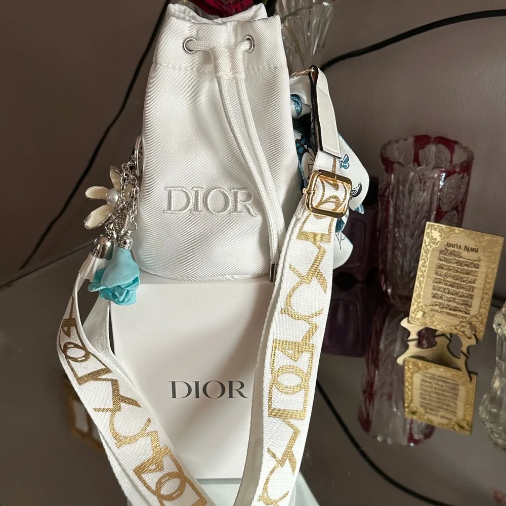Dior - Picture 13 of 16